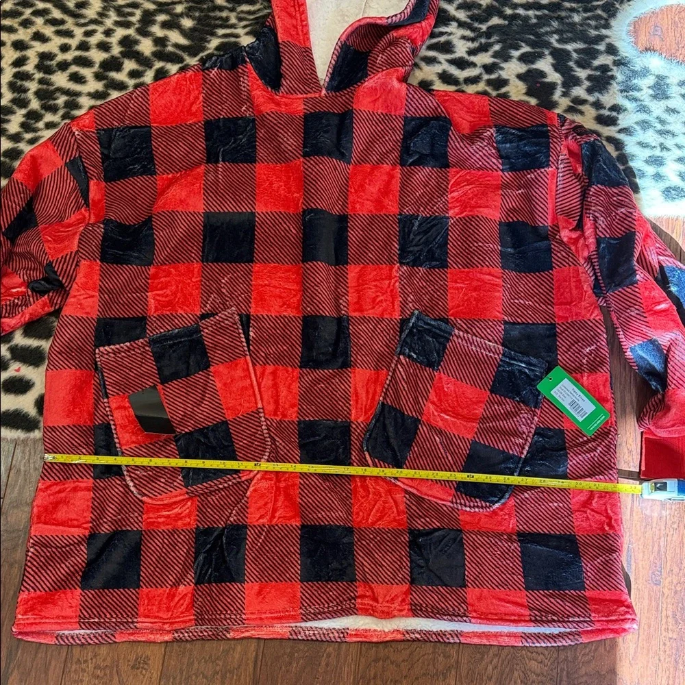 NWT Tipsy Elves Lumberjack Blanket Hoodie